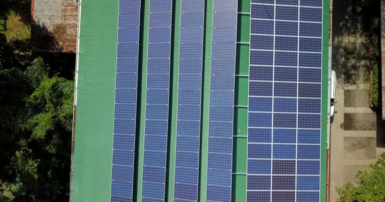 How Much It Costs to Clean Rooftop Solar Panels?