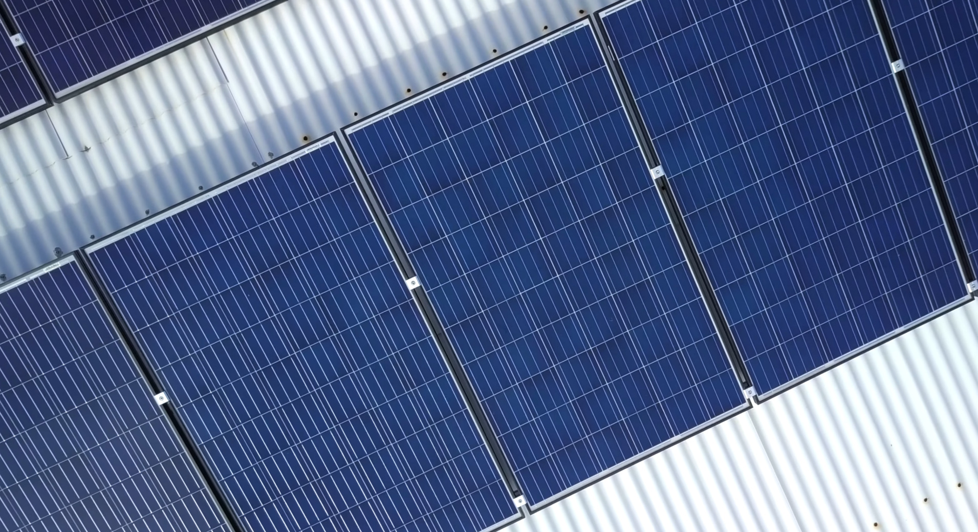 Solar Panels for Home Roof: Costs, Roof Suitability, and Key Risks